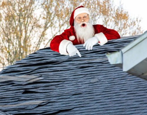 santa-on-roof